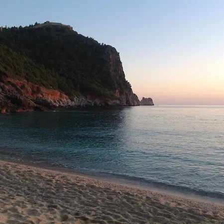 Heavenly With Amazing Views .alanya Is An Amazing Town .many Speak Engl Вилла Алания
