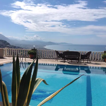 Heavenly With Amazing Views .alanya Is An Amazing Town .many Speak Engl * Алания